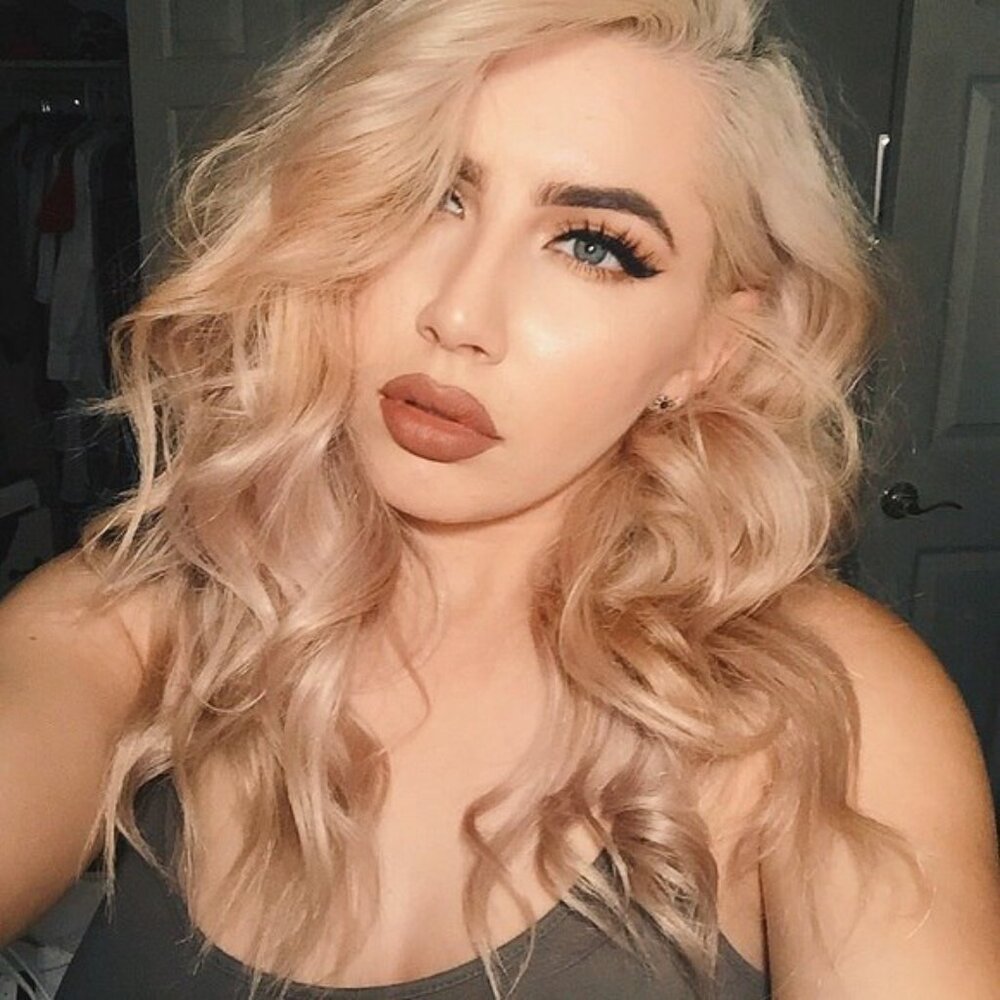 Meet your Posher, Nicole